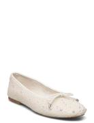 Blossoms-P Ballerina Cream Steve Madden