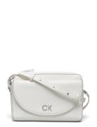 Ck Daily Camera Bag Pebble White Calvin Klein