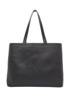 Sculpted Slim Tote34 Deboss Black Calvin Klein