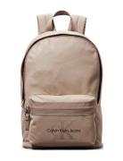 Sport Essentials Campus Bp40 M Beige Calvin Klein