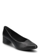 Women Court Sho Black Tamaris