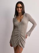 Vero Moda - Korta klänningar - Marzipan - Sneve Ls Knit Short Dress - ...