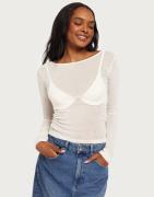 Nelly - Vit - Sheer Base Top