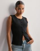 Nelly - Svart - Luxury Button Vest