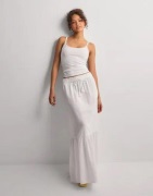 Vero Moda - Vit - Vmpretty Hw Maxi Skirt Wvn Ga Noos