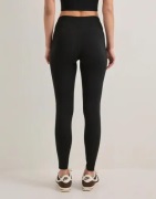 Aim'n - Svart - Sense Regular Waist Tights