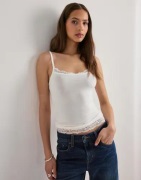 Nelly - Vit - Soft Lace Detail Singlet