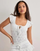 Nelly - Vit - Broderie Anglais Top