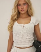Nelly - Vit - Broderie Anglais Top