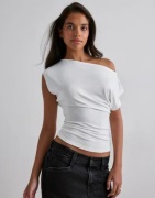 Nelly - Vit - Ultra Soft Shoulder Top