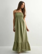 Only - Grön - Onllou Life Emb Smock Ankel Dress P