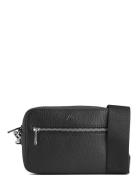 Markberg Eleambg Crossbody Bag, Grain Svart