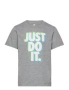 Nike Nkb Jdi 3D Short Sleeve Tee / Nkb Jdi 3D Short Sleeve Tee Grå