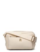 Iconic Tommy Camera Bag Bags Crossbody Bags Cream Tommy Hilfiger