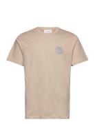 Globe T-Shirt Tops T-shirts Short-sleeved Beige Les Deux