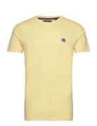 Vin T-Shirt Massimo Men Tops T-shirts Short-sleeved Yellow VINSON